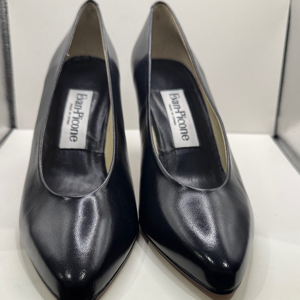 Evan Picone Classic Black Heels